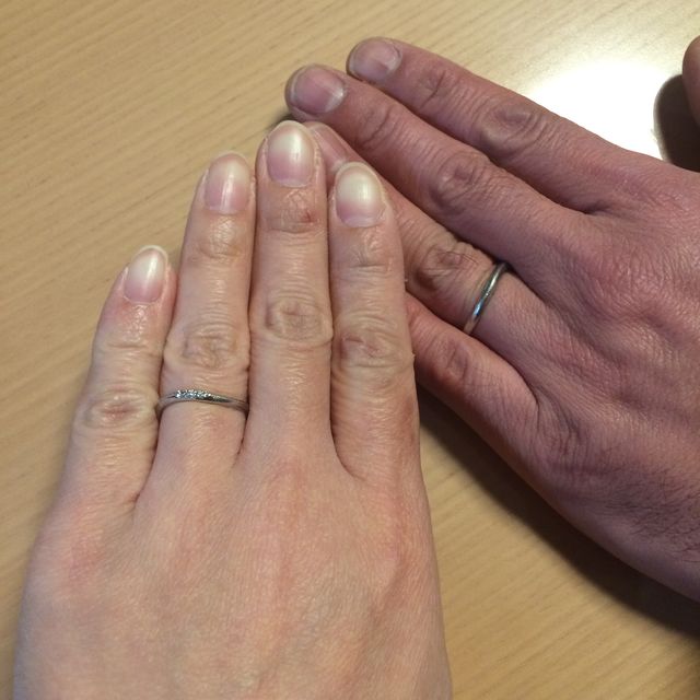 【ジュエリーツツミ(JEWELRY TSUTSUMI)の口コミ】 ジュエリーツツミの婚約指輪をプレゼントしてもらったので、それに合うデ…