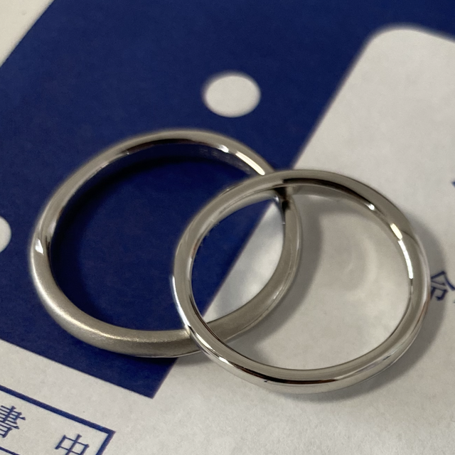 【4℃ BRIDAL(ヨンドシーブライダル)の口コミ】 婚約指輪と同じデザイン、重ね付けができる指輪にしました。
2020年限定モ…