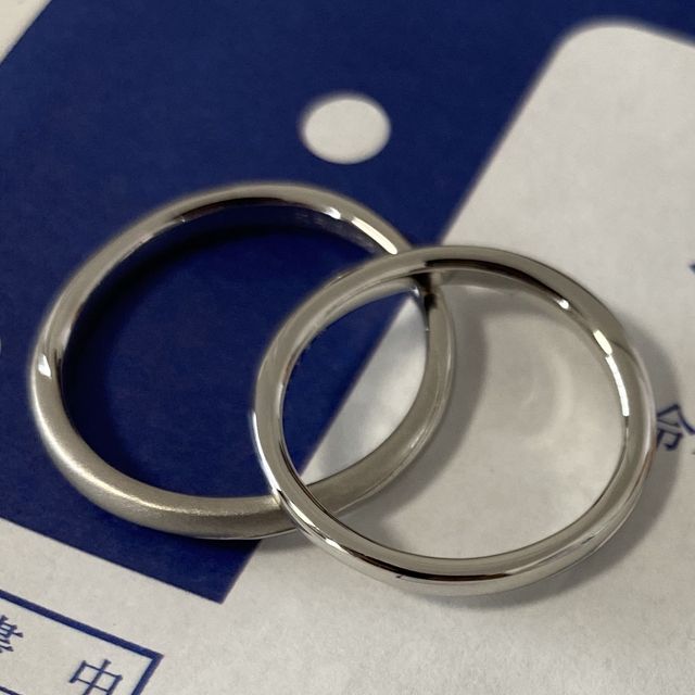 【4℃ BRIDAL(ヨンドシーブライダル)の口コミ】 フラッと立ち寄った際、店員さんに丁寧に接していただきました。
指輪の特…