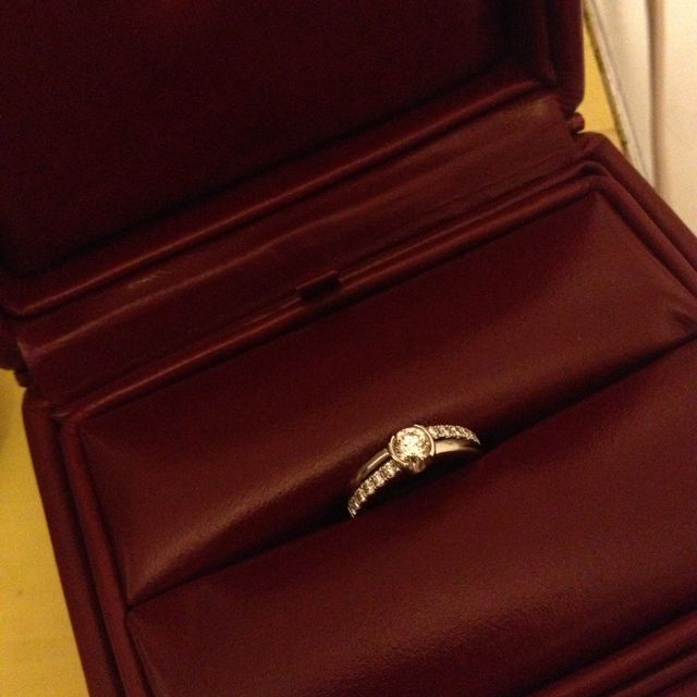 【モニッケンダム(MONNICKENDAM)の口コミ】 せっかく高価な指輪を頂くのだから、タンスの肥やしにはせずに普段も身に…
