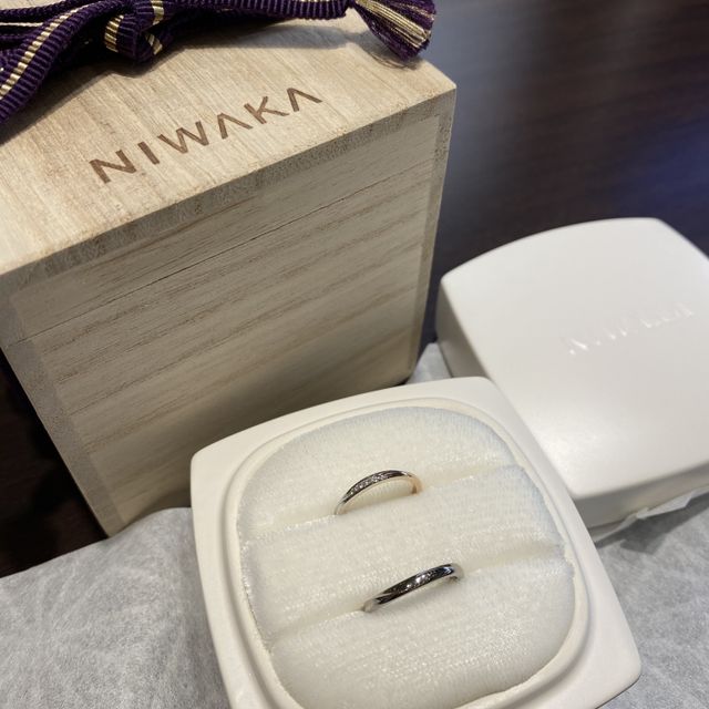 【俄(にわか)の口コミ】 他にはないプラチナとピンクゴールドの組み合わせがとても綺麗で印象的で…