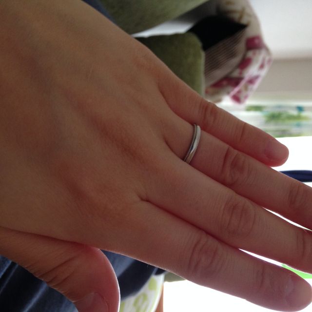 【4℃ BRIDAL(ヨンドシーブライダル)の口コミ】 結婚指輪は絶対４℃と決めていて、指輪を探していた時にMilleという指輪に…