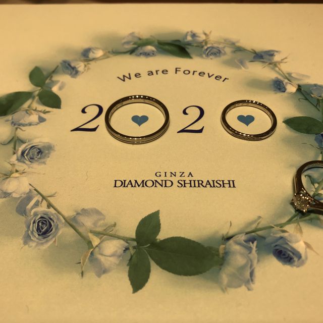 【銀座ダイヤモンドシライシの口コミ】 元々指輪のデザインはシンプルかつ王道なもので決めていました。
メレダイ…