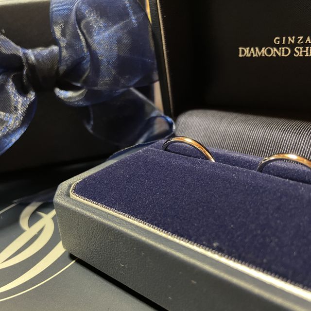 【銀座ダイヤモンドシライシの口コミ】 シンプルなデザインがよかったので、とても気に入りました。
材質も丈夫で…