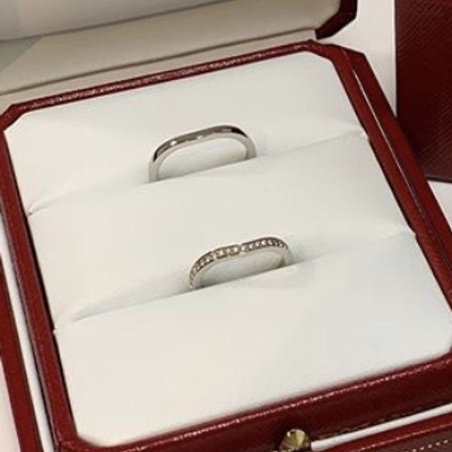 【カルティエ(Cartier)の口コミ】 エターナルリングが欲しいと思っていた為、デザインで決めた。また、丸み…