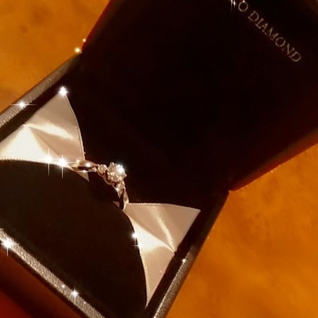 【エクセルコダイヤモンド(EXELCO DIAMOND)の口コミ】 様々なお店で比較していくなかで、ダイヤモンドをできるだけ大きいものに…