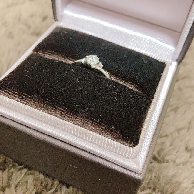 【アイプリモ(I-PRIMO)の口コミ】 シンプルながらも、ウェーブがお洒落な点です。
一番最初にアイプリモで見…