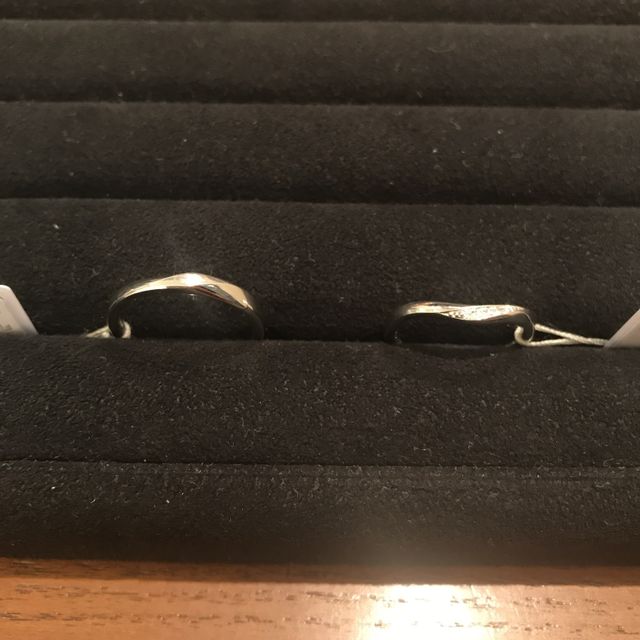 【TRECENTI(トレセンテ)の口コミ】 シンプルで長く使えるデザインの指輪を探していました。                
…