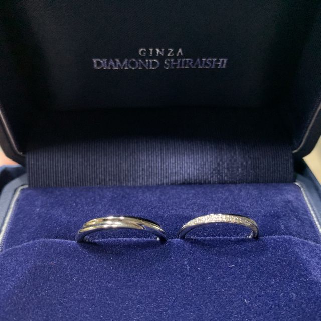 【銀座ダイヤモンドシライシの口コミ】 一番細身のものとなっており、ウェーブの形がとても気に入りました。
もと…