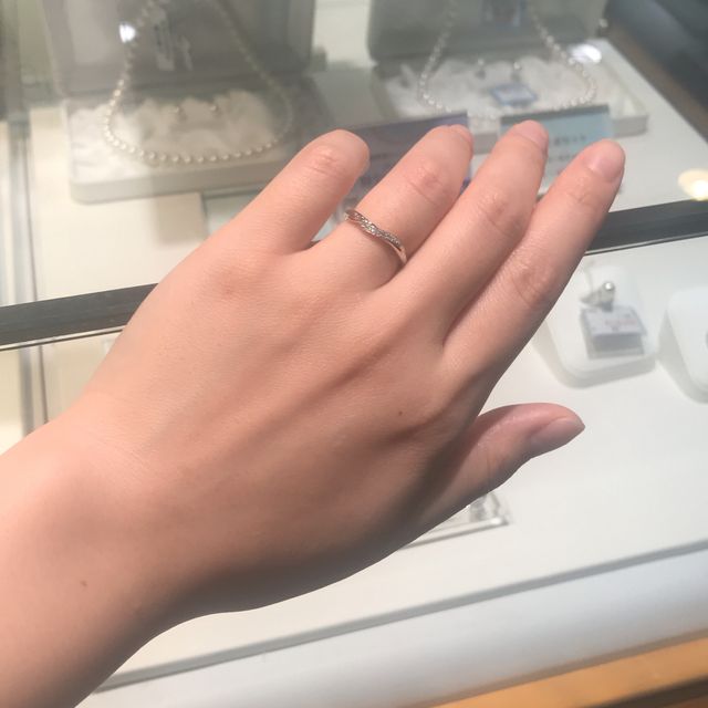 【GALA JEWELRY(ガラジュエリー)の口コミ】 最初の決め手は価格がお手頃なのに素敵なデザインが多かったので店舗に伺…