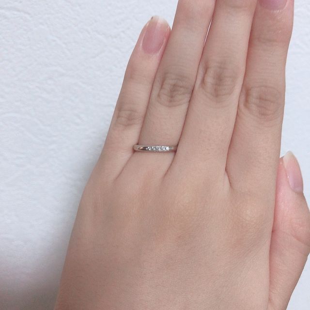 【銀座ダイヤモンドシライシの口コミ】 シンプルで長くつけていても飽きないような指輪を探していてティアオブリ…