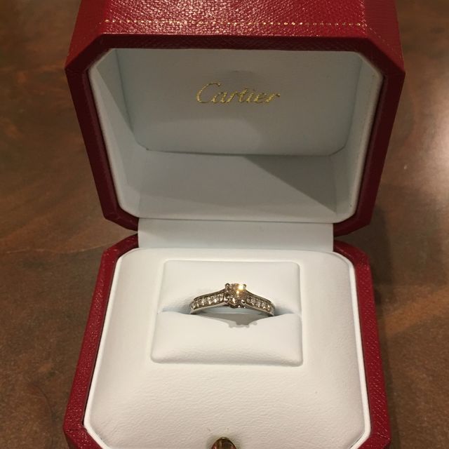 【カルティエ(Cartier)の口コミ】 カルティエというブランド力
両親の好きなブランドだったため、子供の頃か…