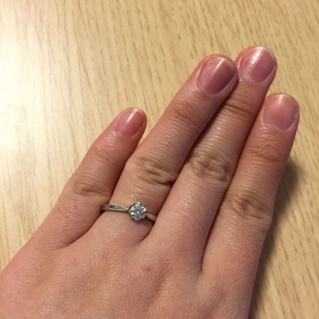 【TRECENTI(トレセンテ)の口コミ】 結婚情報誌で検討している時に
フローラの花型の爪のデザインに一目惚れし…