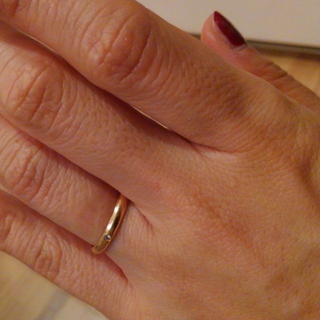 【カルティエ(Cartier)の口コミ】 シンプルでお揃いにできる、指輪を探していました。
さらに、自分はピンク…