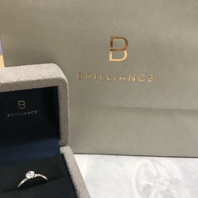 【BRILLIANCE+(ブリリアンスプラス)の口コミ】 プロポーズでダイヤモンドをもらって、リングを選びに行きました！ネット…