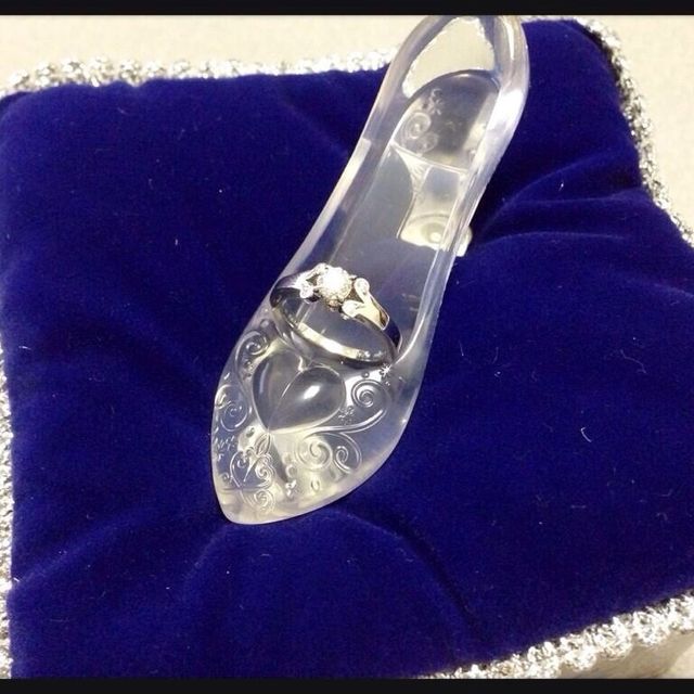 【カルティエ(Cartier)の口コミ】 元々可愛らしいデザインが好きで、雑誌で見た時から婚約指輪は絶対これと…