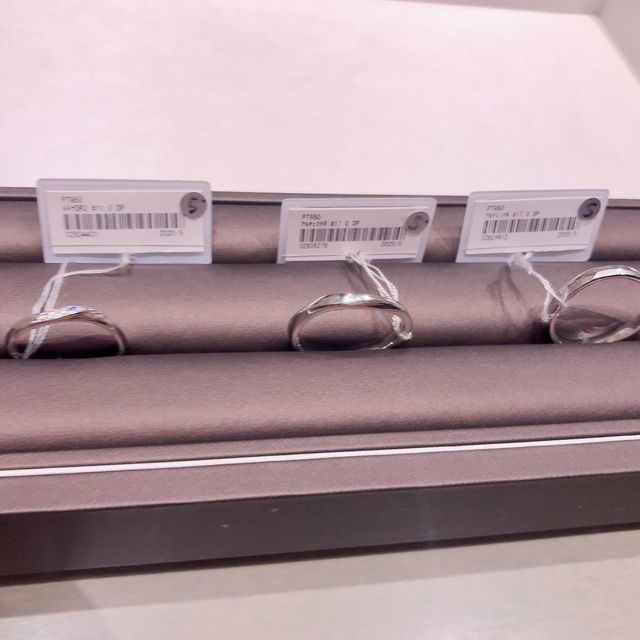 【アイプリモ(I-PRIMO)の口コミ】 デザインの豊富さが良かったです。
自分の思い描いているデザインが必ずあ…