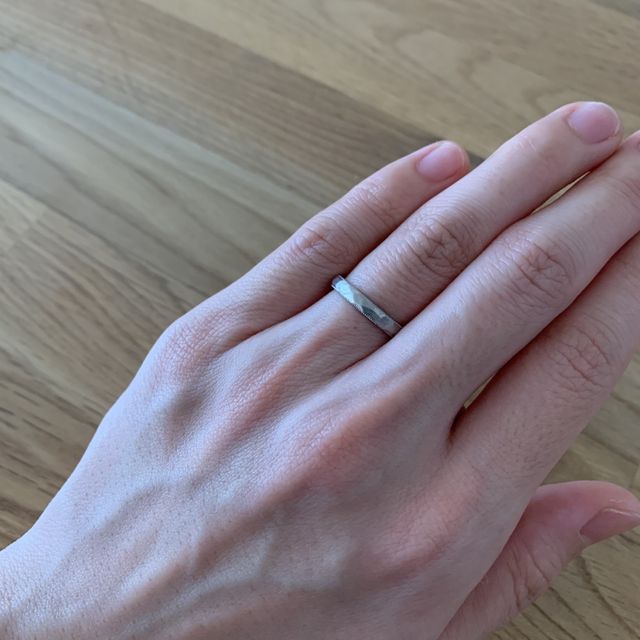【ith(イズ)の口コミ】 シンプルで派手すぎないデザインに惹かれて、結婚指輪の作成をお願いしま…