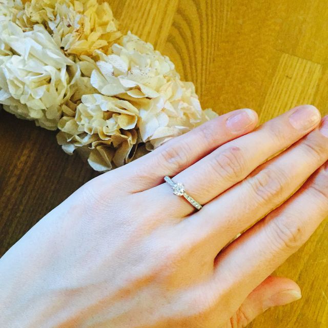 【Ponte Vecchio(ポンテヴェキオ)の口コミ】 繊細で上品なデザインのものを探していて、ブランドの名前よりも品質がよ…