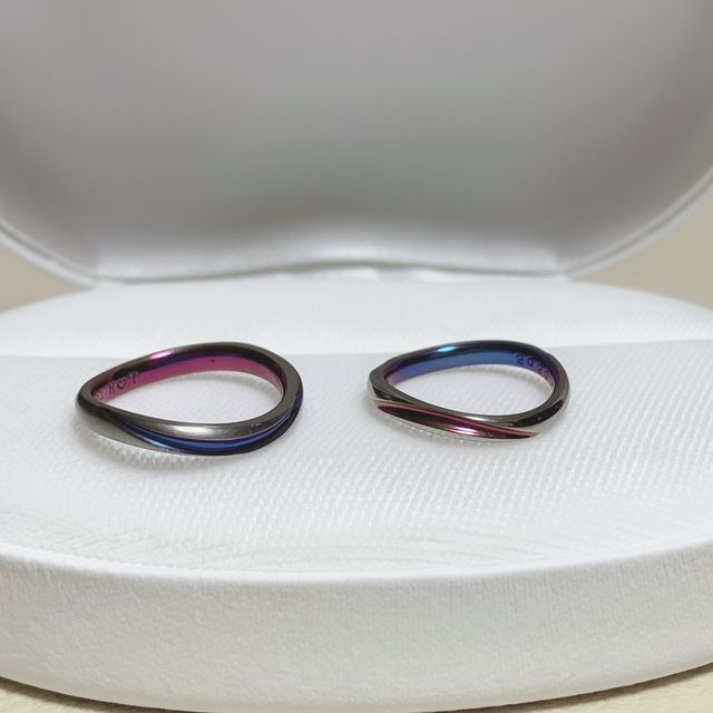 【Aroode(アローデ)の口コミ】 色々なサイトで結婚指輪を探していたところ、この指輪を見つけました。普…