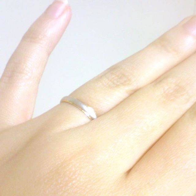 【アイプリモ(I-PRIMO)の口コミ】 何よりゴールドとプラチナの混ざったシンプルなデザインが気に入ったので…