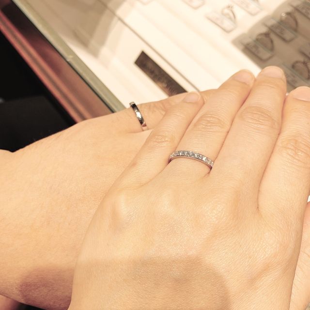 【Douxmiere bijou SOPHIA(ドゥミエール ビジュソフィア)の口コミ】 ダイヤモンドの輝きはキラキラと輝いておりつけ心地も良かったです。お値…