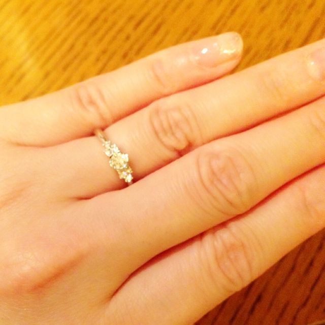 【TRECENTI(トレセンテ)の口コミ】 価格帯的にはお手頃ではありませんが、とにかくお花型のデザインに一目ぼ…