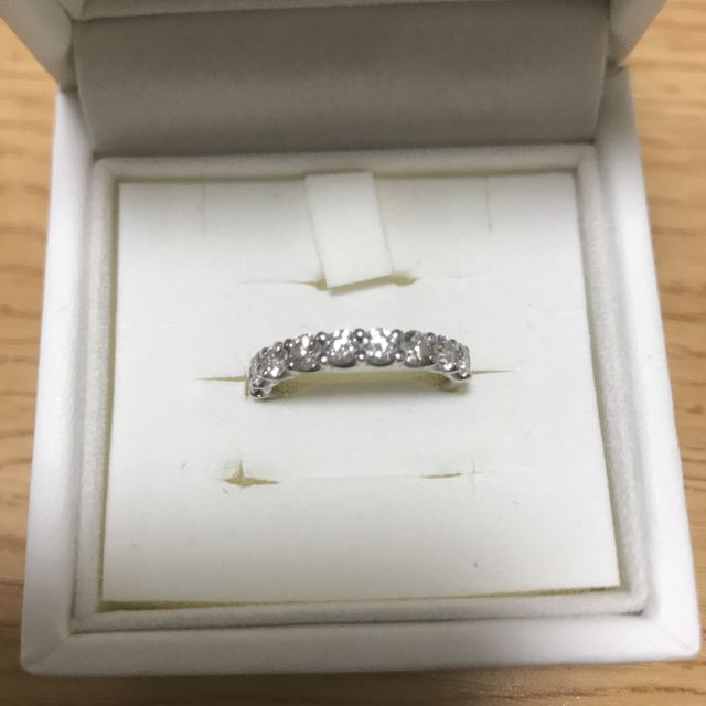 【TASAKI(タサキ)の口コミ】 エタニティリングで探していました。
海外の某有名ブランドで検討していた…