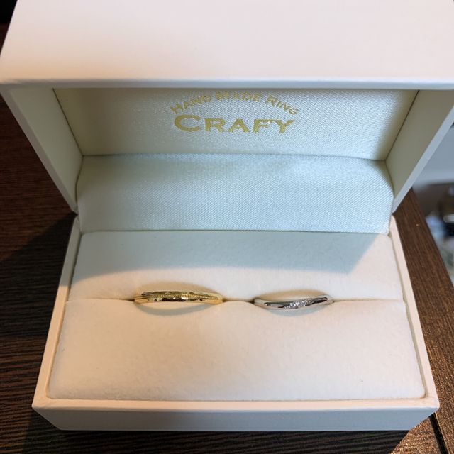 【CRAFY(クラフィ)の口コミ】 何店舗か見に行きましたが旦那と指輪のデザインの好みが違いすぎてペアの…