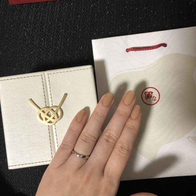 【ひなの口コミ】 デザインが上と下で別れてて2way仕様になっていたのがとても気に入りまし…