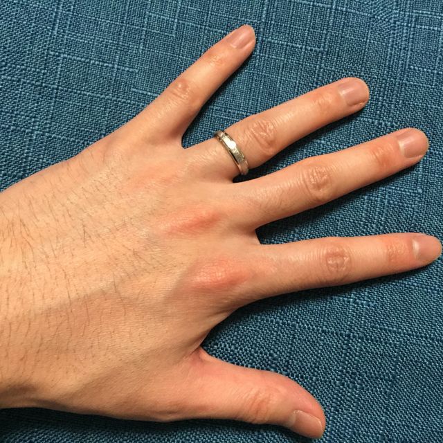 【FISCHER(フィッシャー)の口コミ】 指輪の決め手はデザインでした。男性の指輪はどのブランドも同じようなデ…