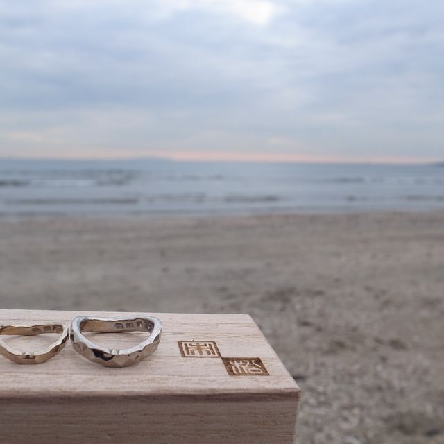 【市松の口コミ】 一本の地金から、二人分の長さをきり出し「元は一本の地金で繋がっていた…