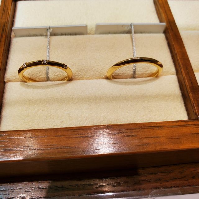 【TRECENTI(トレセンテ)の口コミ】 ダイヤが均等についていて、自分の雰囲気にピッタリでした。
指輪の形や見…