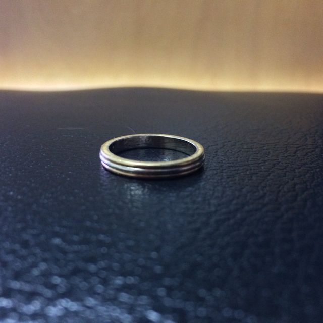 【カルティエ(Cartier)の口コミ】 とてもシンプルなデザインで、日常つけていても邪魔にならない。
特に女性…