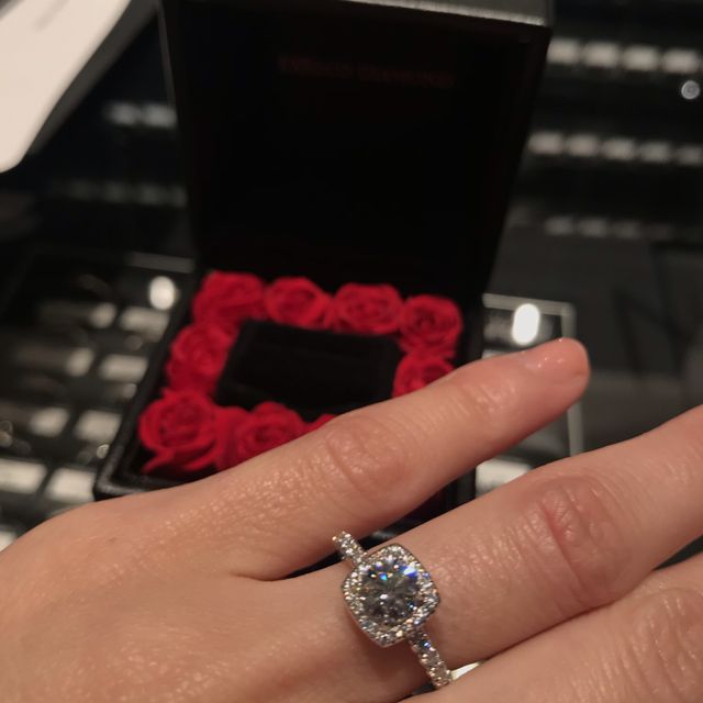 【エクセルコダイヤモンド(EXELCO DIAMOND)の口コミ】 ・アイディアルラウンドブリリアントカットを発明したトルコウスキーであ…