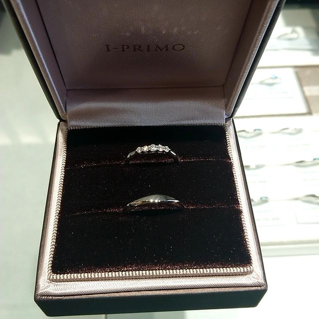 【アイプリモ(I-PRIMO)の口コミ】 最初はウェーブ型がほしいと思っていたのですが、店舗でいろいろ見せてい…