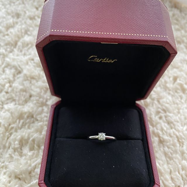 【カルティエ(Cartier)の口コミ】 ずっとつけられるようなシンプルなものがよかったのですが、希望どおりの…