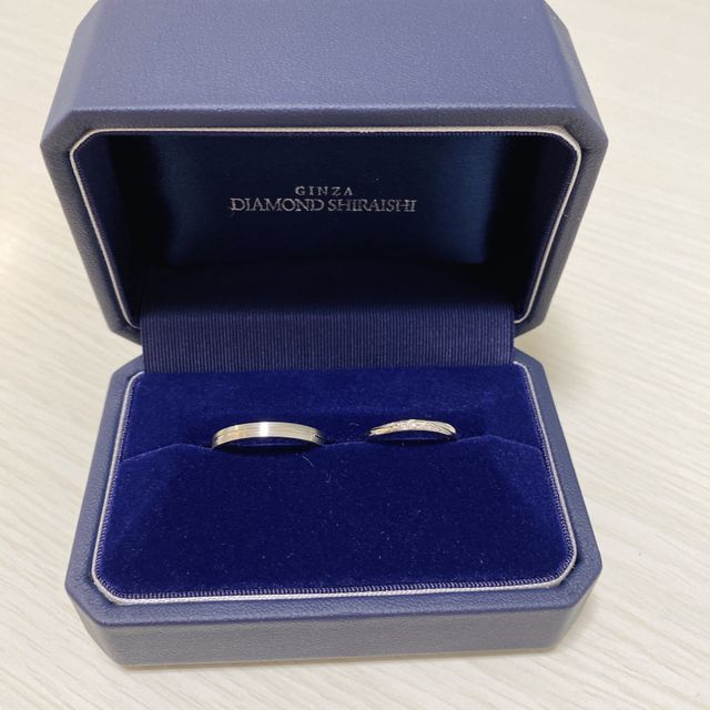 【銀座ダイヤモンドシライシの口コミ】 ダイアモンドがつけてるけど、派手すぎない細身ストレートの指輪を探して…