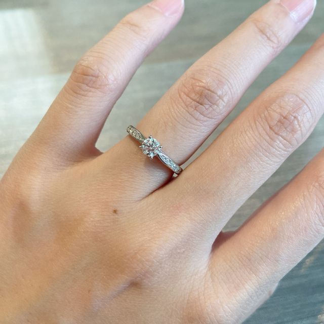 【銀座ダイヤモンドシライシの口コミ】 銀座ダイヤモンドシライシさんのダイヤはクオリティが高く、輝き方がとて…