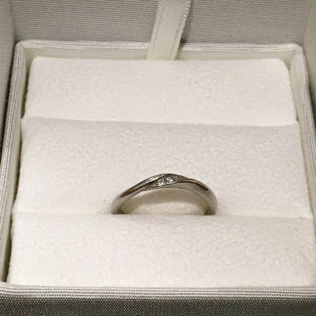 【ENUOVE(イノーヴェ)の口コミ】 事前に雑誌を見て、ゴールド系のリングにと思い店に行きました。実際にい…