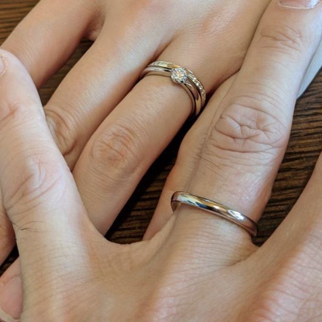 【アイプリモ(I-PRIMO)の口コミ】 シンプルなデザインで指が長く綺麗に見えるものを探していました。ウェー…