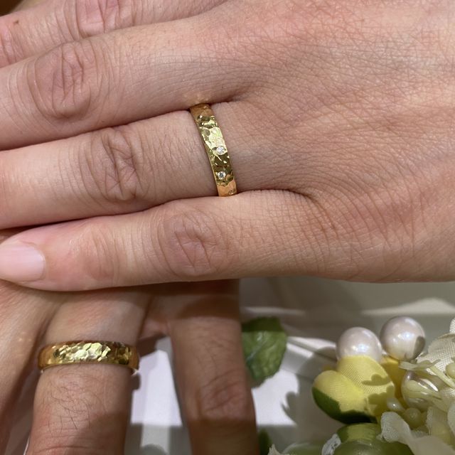 【COLANY(コラニー)の口コミ】 最初に後輩と指輪の下見に行きました。たくさんある指輪の中でコラニーの…