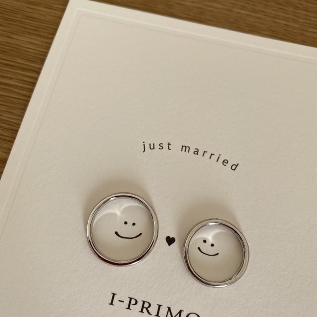 【アイプリモ(I-PRIMO)の口コミ】 ストレートで1粒ダイヤのデザインの指輪を探していました。見た目のシンプ…