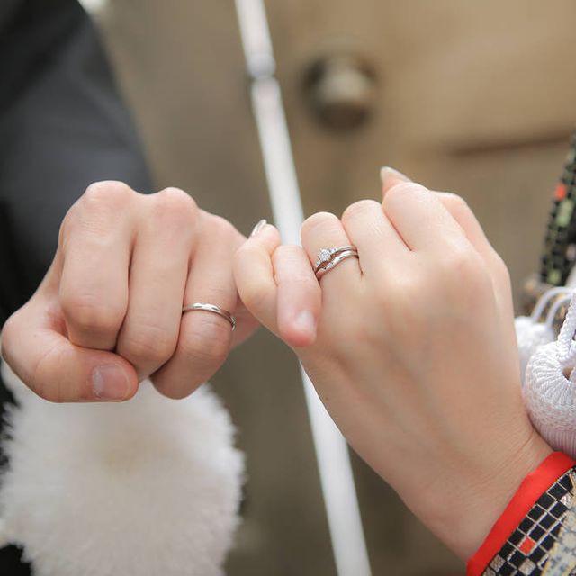 【アイプリモ(I-PRIMO)の口コミ】 ダイヤが3つ以上ついてるのを探していました。色々みていたなかで、アイプ…