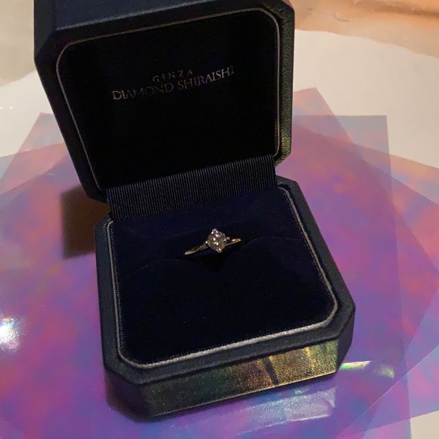 【銀座ダイヤモンドシライシの口コミ】 指輪をつけた時の、滑らかさが他店舗よりも素晴らしく、つけた時におどろ…