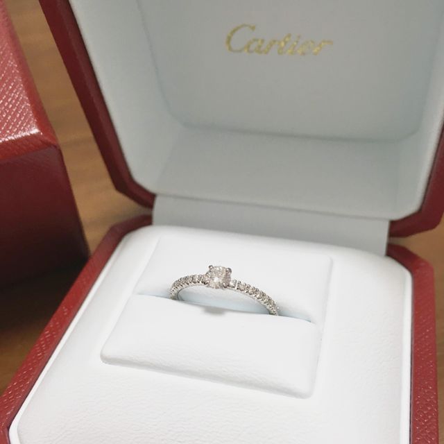 【カルティエ(Cartier)の口コミ】 華奢で軽く、細いので付け心地に違和感がなく、軽くて付けていることを忘…