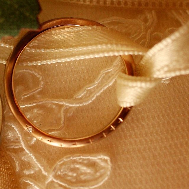 【Galopine & Galopin(ガロピーネガロパン)の口コミ】 大人可愛いディズニーコラボの指輪を探していて、こちらを購入しました。
…