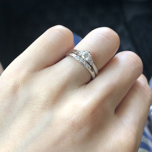 【銀座ダイヤモンドシライシの口コミ】 シンプルで可愛いらしく、つけ心地が良い指輪を探していたところ、こちら…
