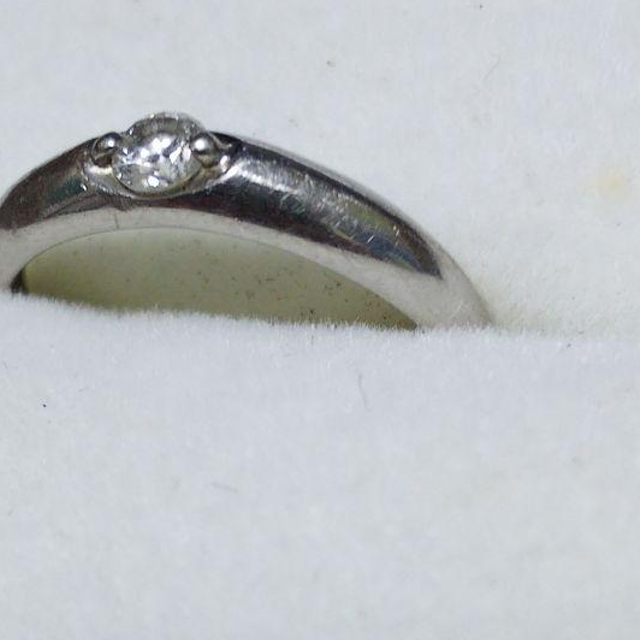 【ジュエリーツツミ(JEWELRY TSUTSUMI)の口コミ】 リングの形状や、デザインが、どこか優しく、柔和で、丸みを帯びている感…