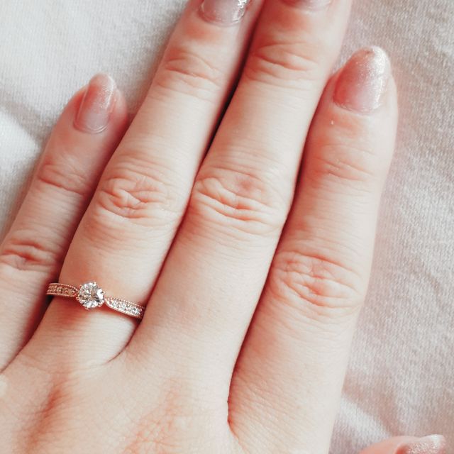 【アイプリモ(I-PRIMO)の口コミ】 婚約指輪も結婚指輪もミルグレインのデザインが欲しかったので、色々見せ…